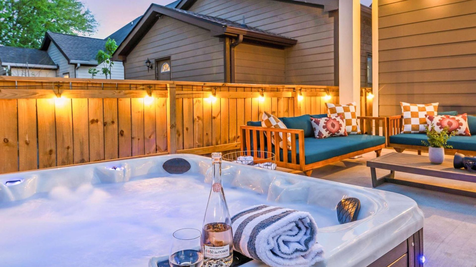 The Morrison - Karaoke Theater Backyard Oasis Holiday home