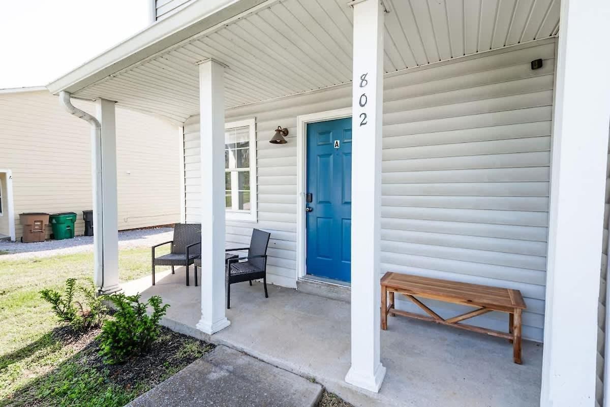 Holiday home Riverside Retreat Near 5 Points Nashville