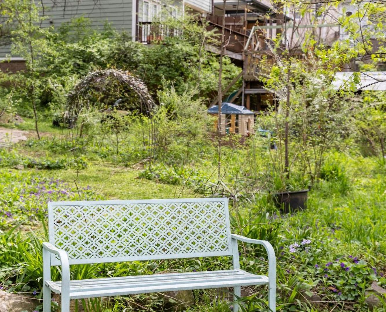 Holiday home Dreamy Tiny House With Hot Tub And Garden Patio