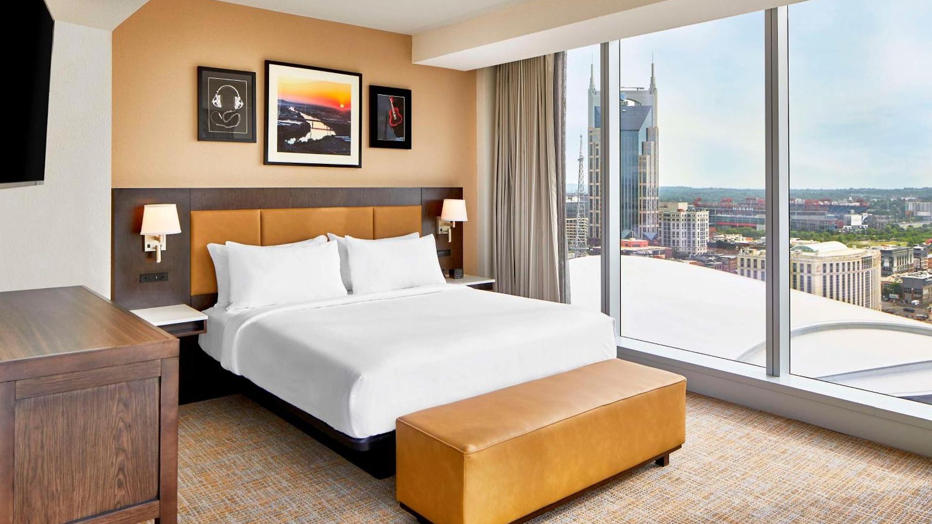 Hotel Embassy By Hilton Downtown Nashville