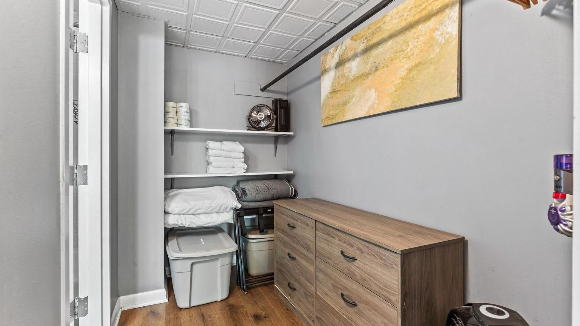 Famous Music Row 1 Bedroom With Free Parking And Pool Holiday home *