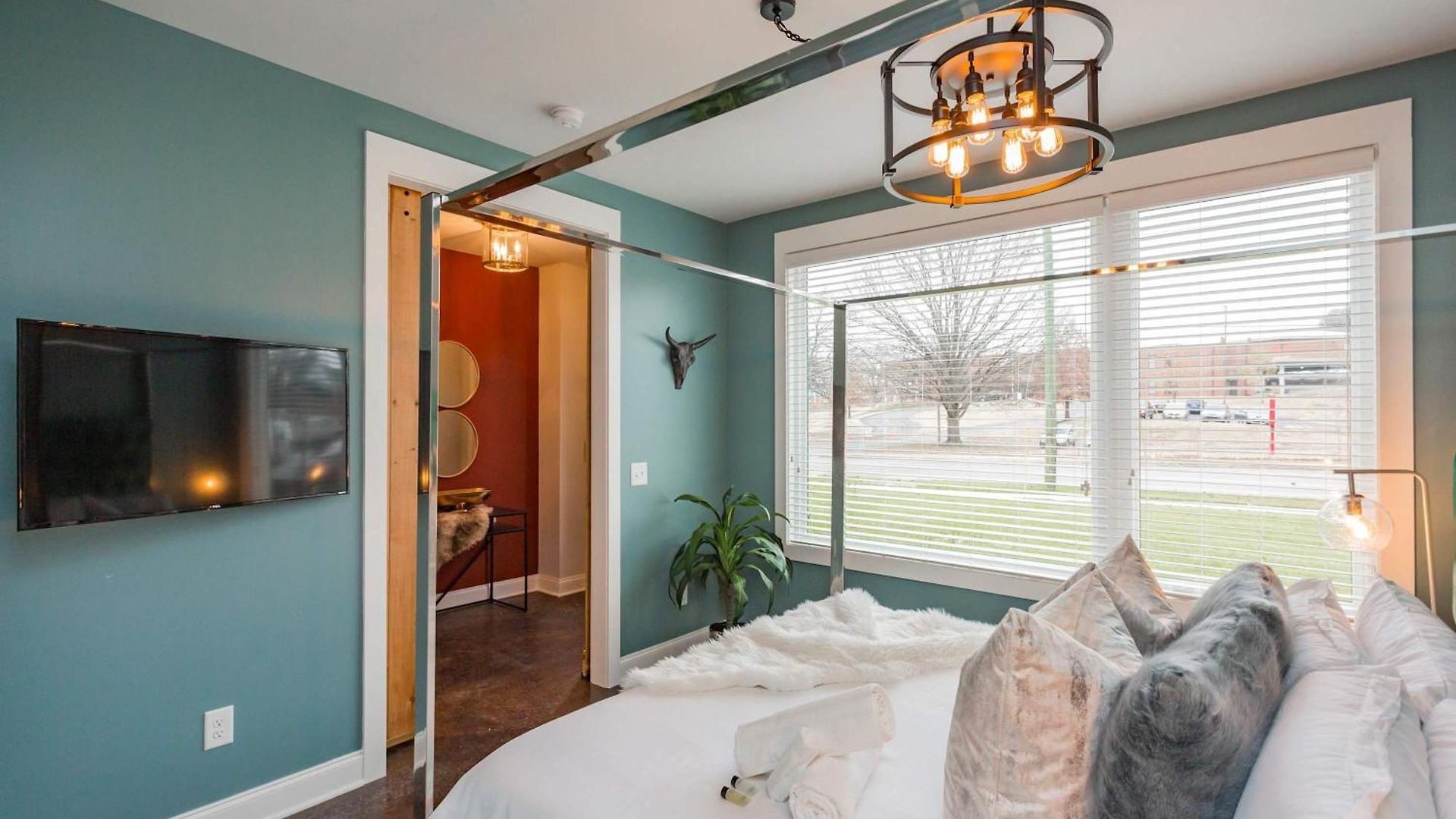 2 Chic Townhomes Near Geodis Sleeps 22 *
