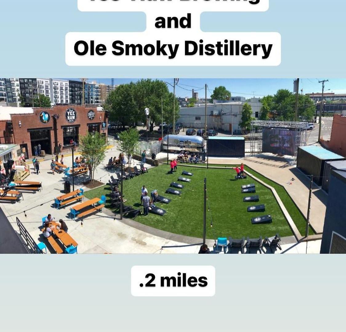 Walk To Broadway From The 12/30 Lounge In Downtown Nashville! Holiday home