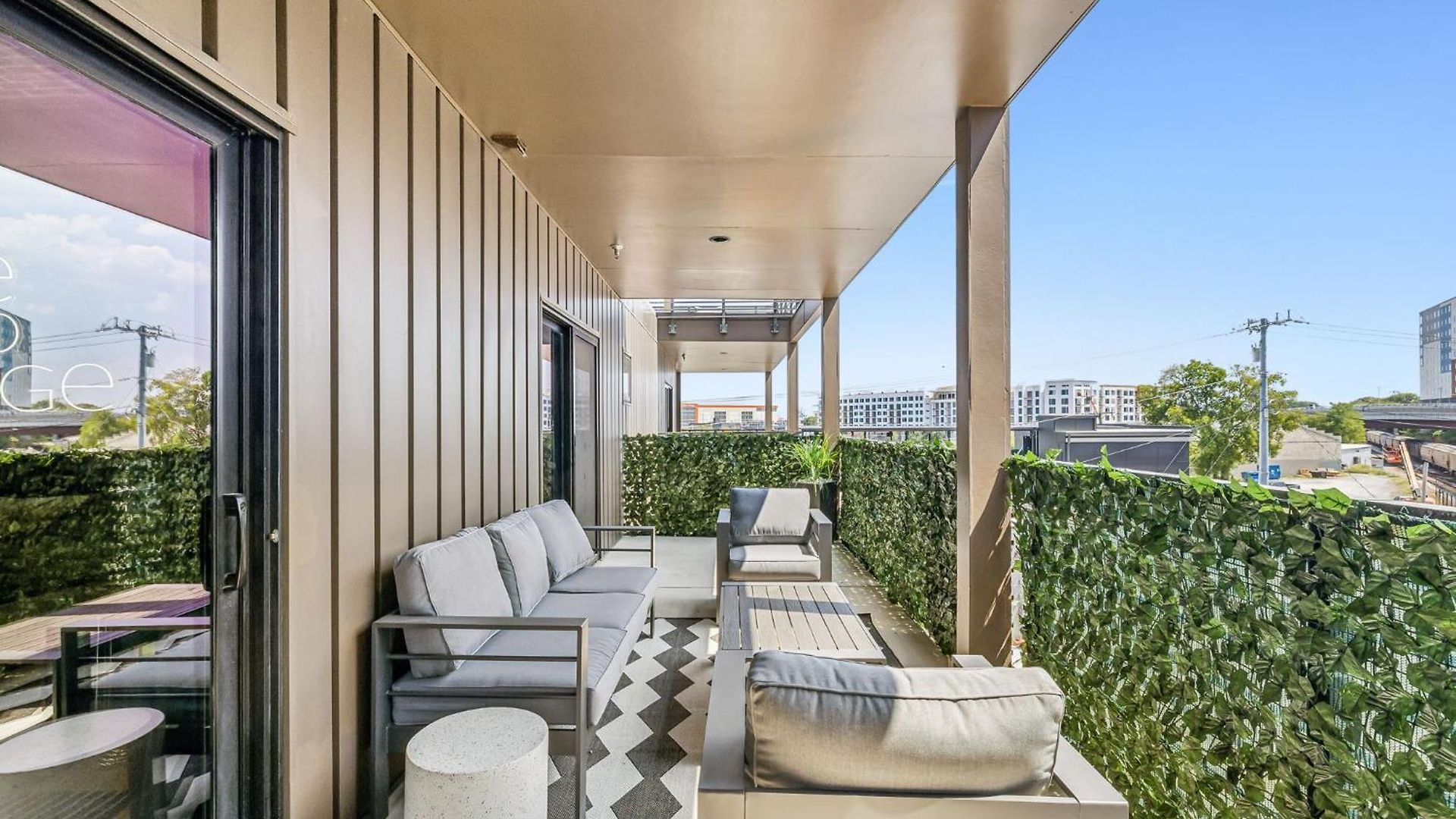 Holiday home Walk To Broadway From The 12/30 Lounge In Downtown Nashville!