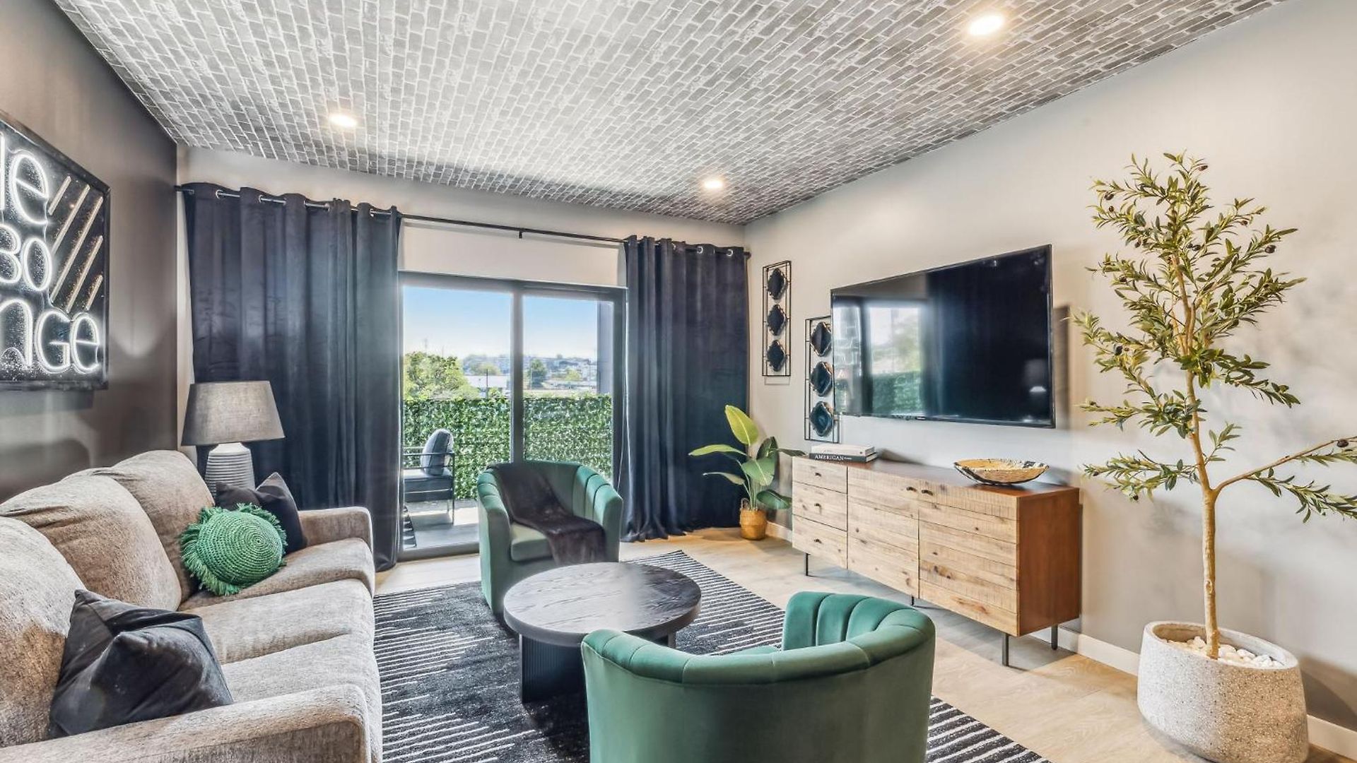 Holiday home Walk To Broadway From The 12/30 Lounge In Downtown Nashville! *