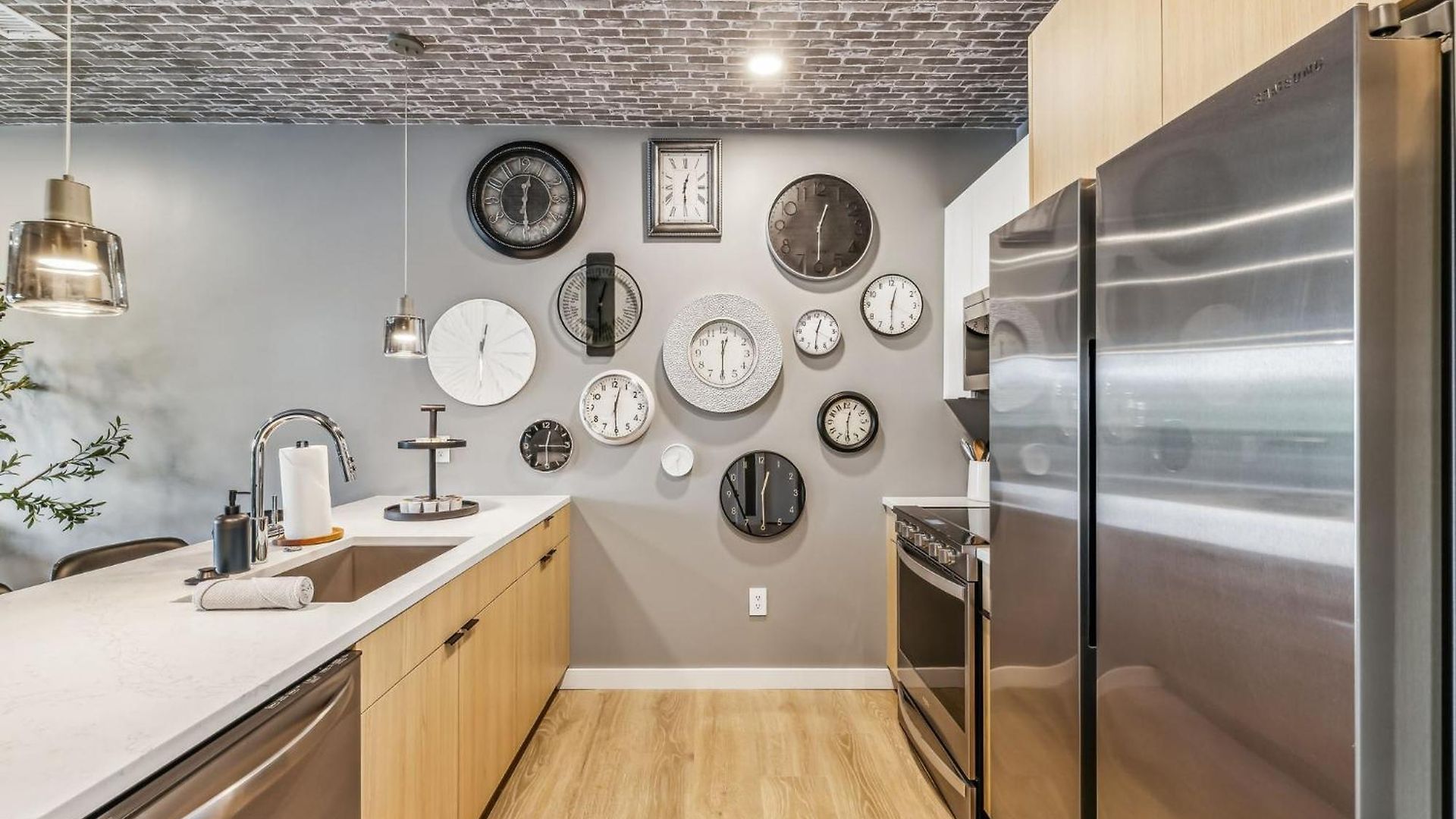 Walk To Broadway From The 12/30 Lounge In Downtown Nashville! Holiday home *