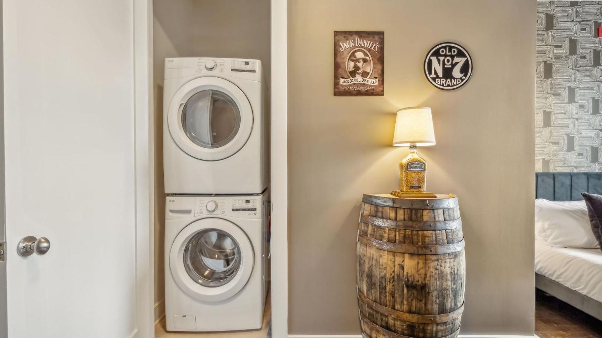 The Tennessee Whiskey In West End-vandy- Uber To Broadway Nashville
