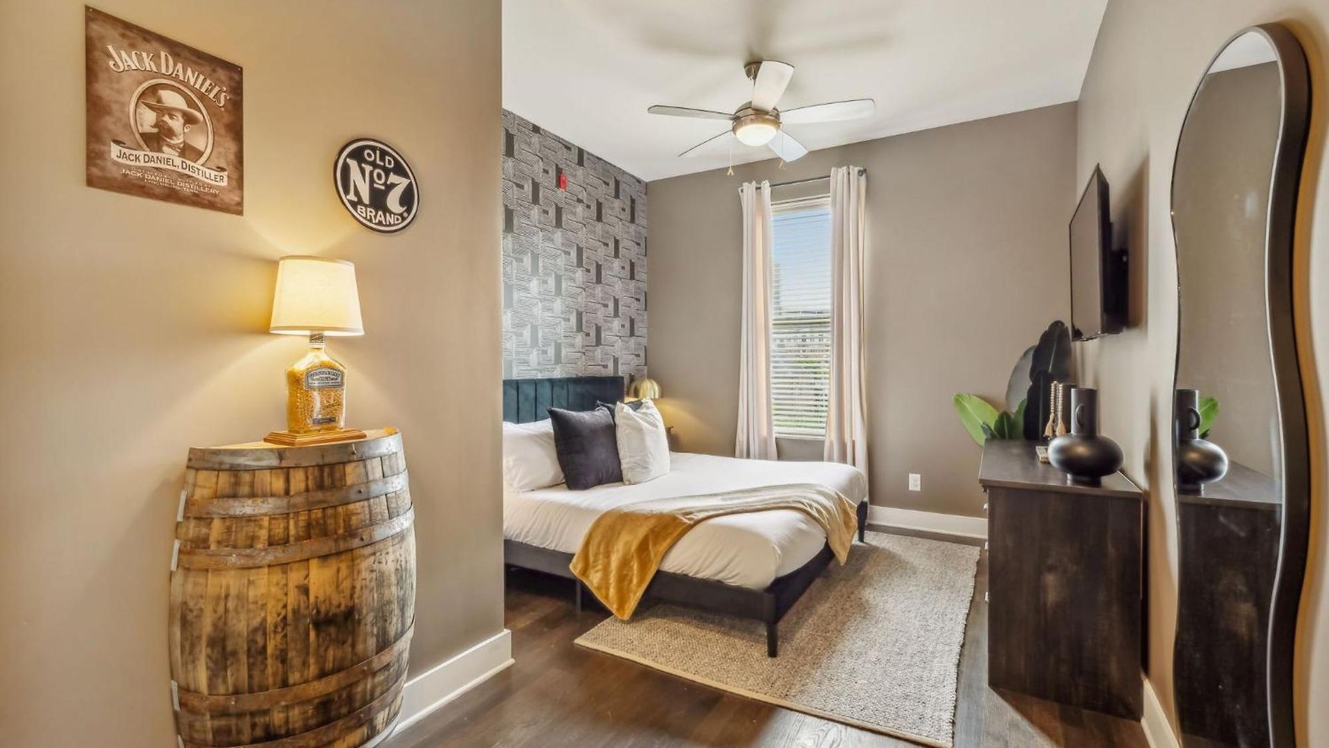 Holiday home The Tennessee Whiskey In West End-vandy- Uber To Broadway