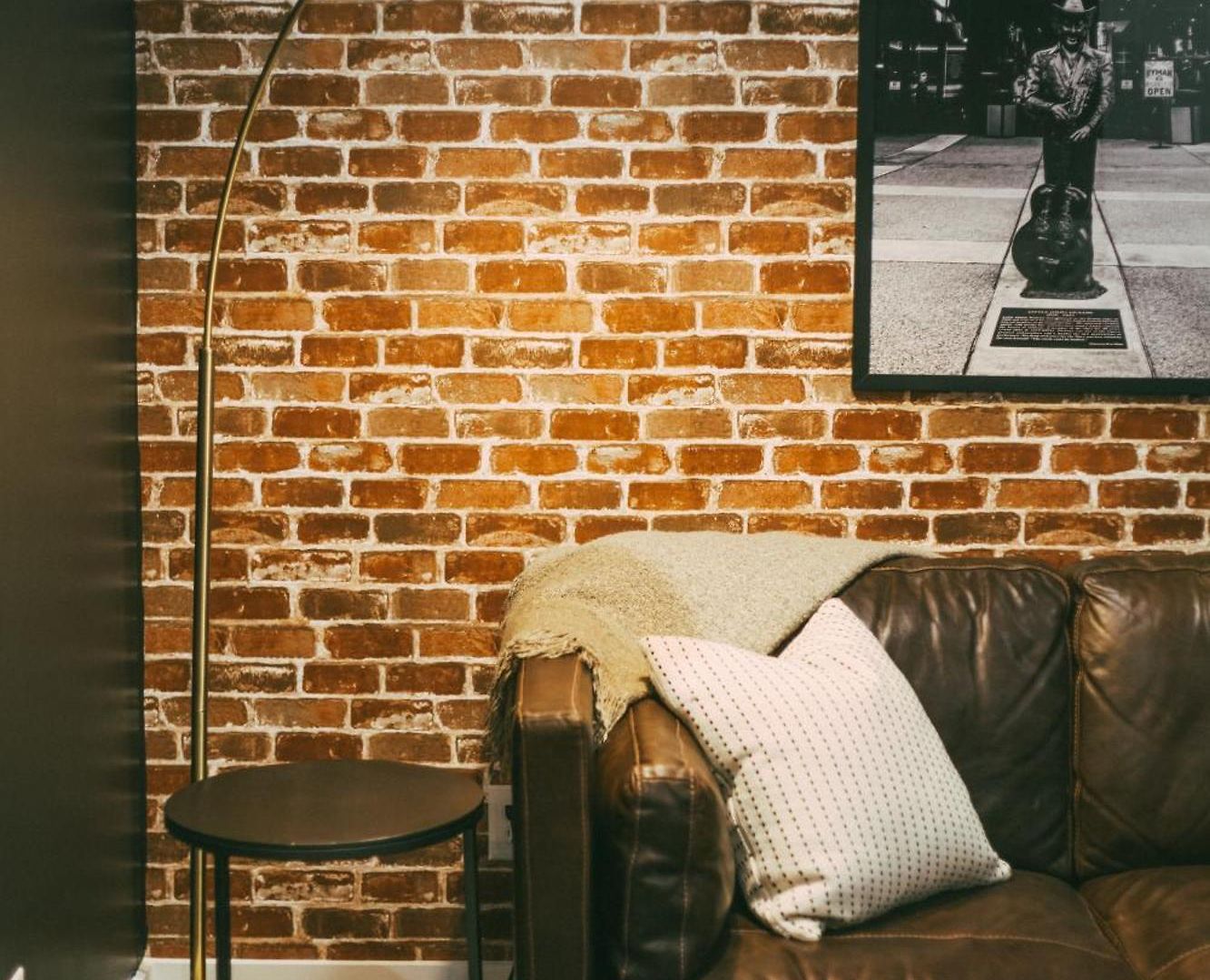 Legends Loft Modern Near Vandy On West End Holiday home