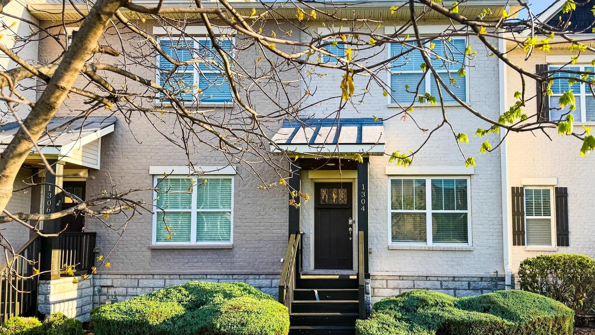 Belmont And Broadway Great For Groups * Nashville