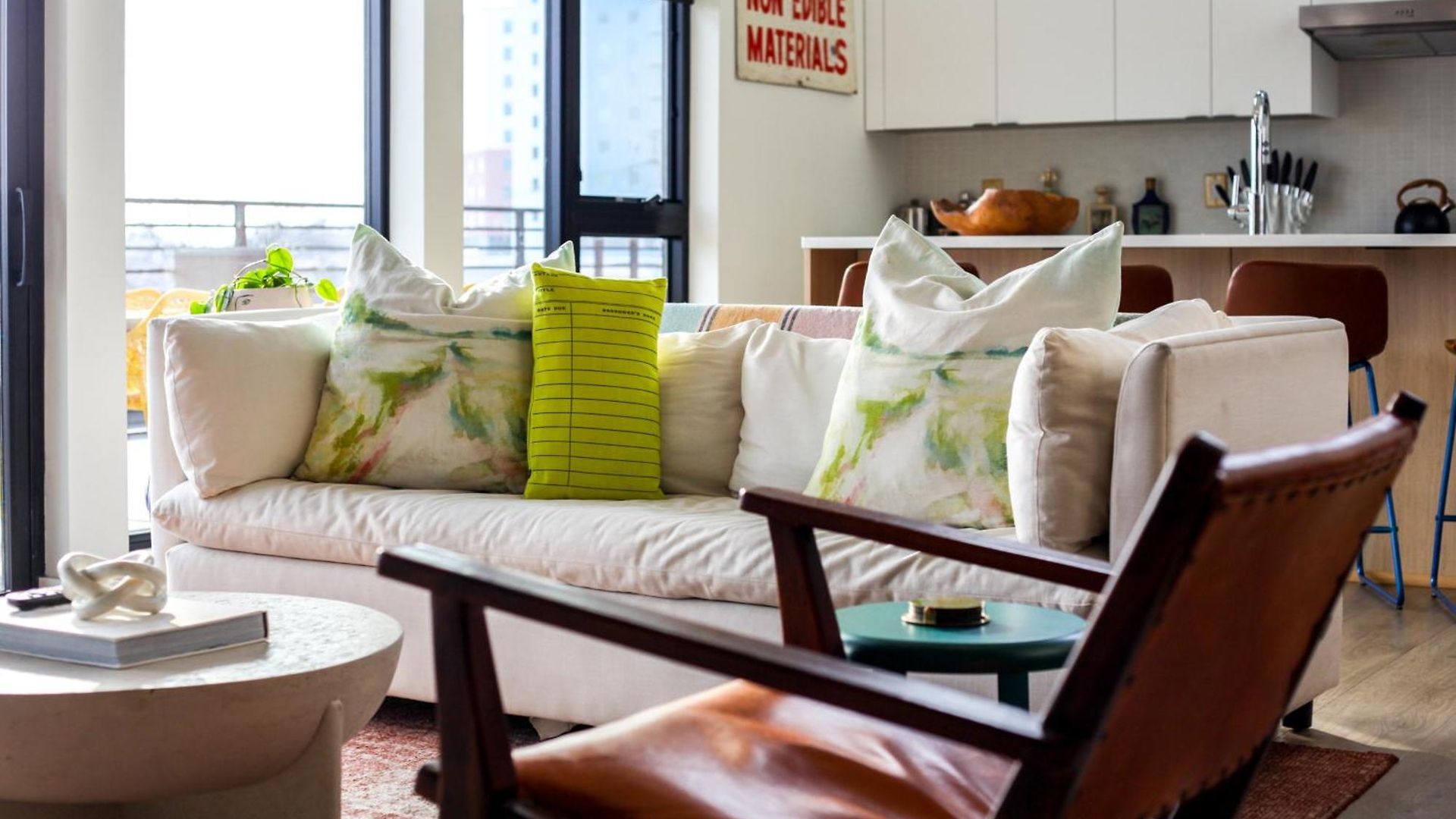 Pie Town Emporium- Walk To Broadway, Enjoy Views, Pool, Gym Nashville