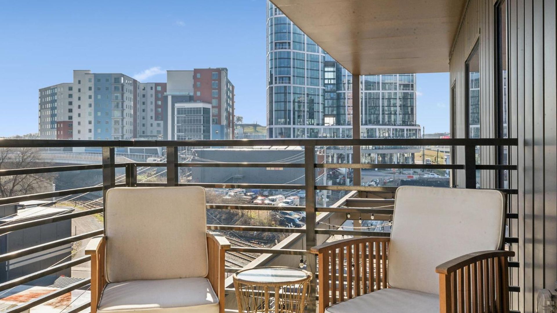 Holiday home Pie Town Emporium- Walk To Broadway, Enjoy Views, Pool, Gym