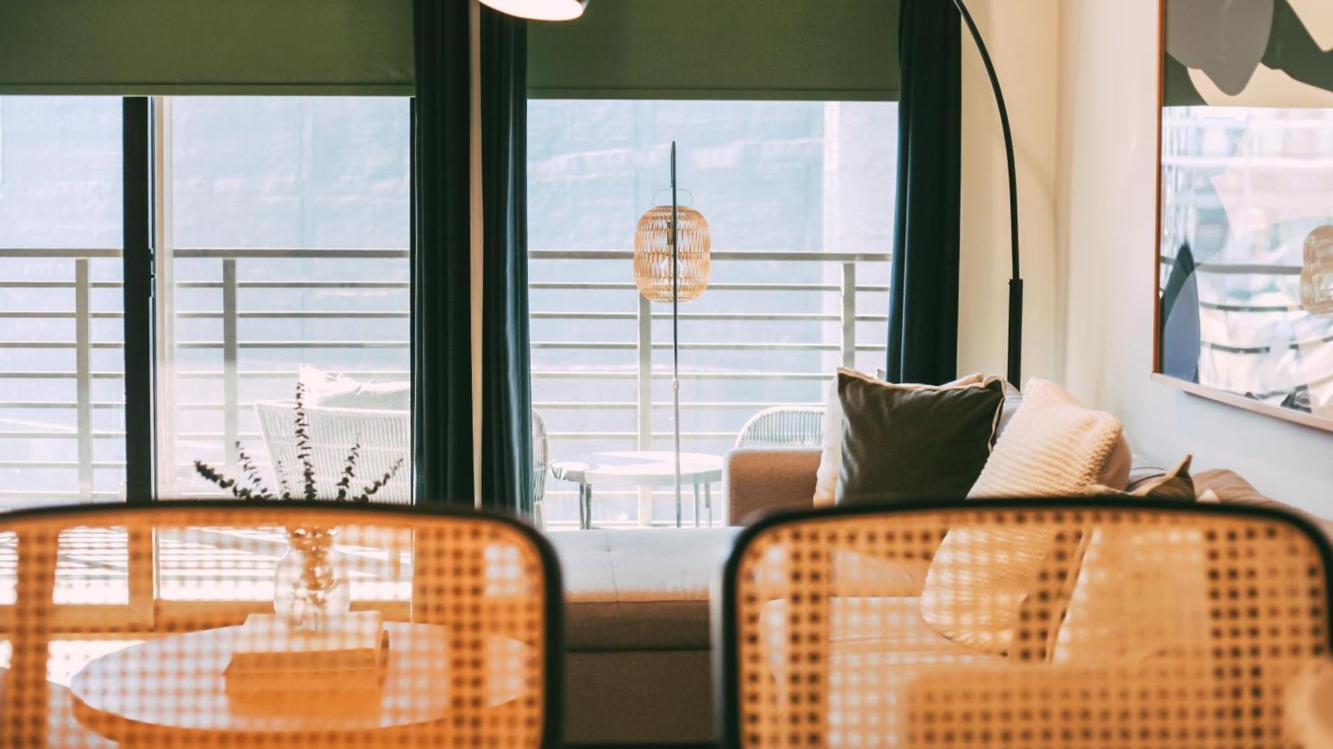 Layla's Downtown Nash Retreat | Walk To Broadway - Pool, Gym, Private Balcony, And More! Holiday home Nashville