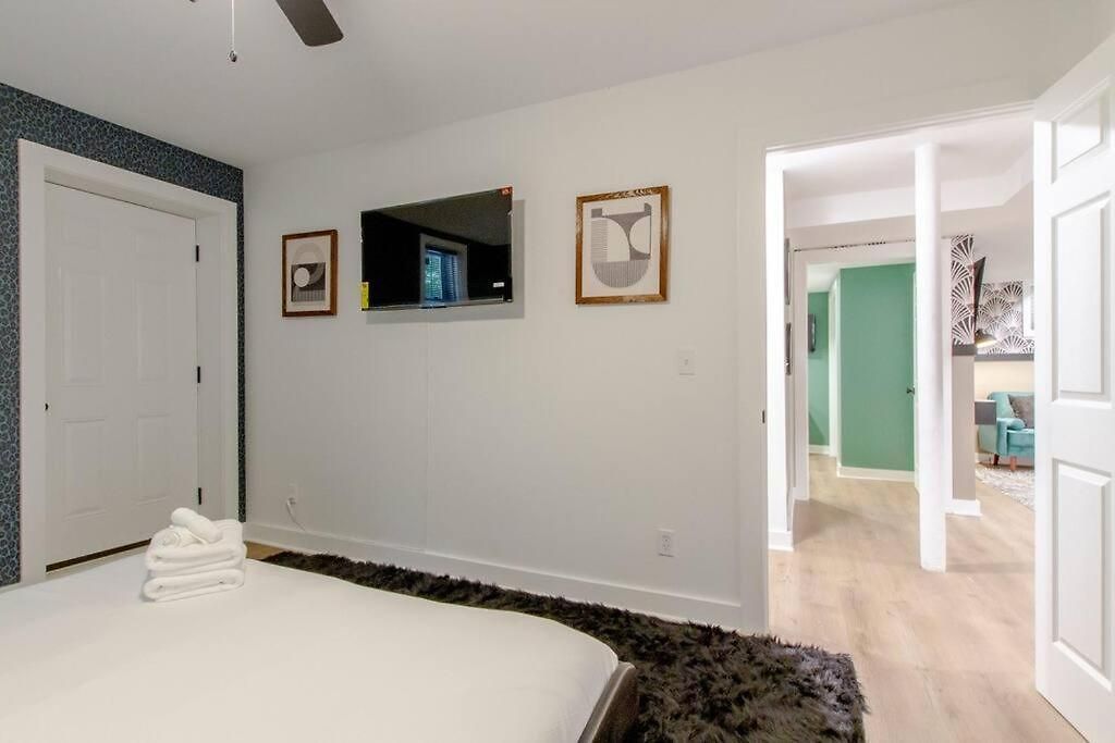 Nashoasis 10 Min To Dt, Gameroom, Huge Yard Holiday home