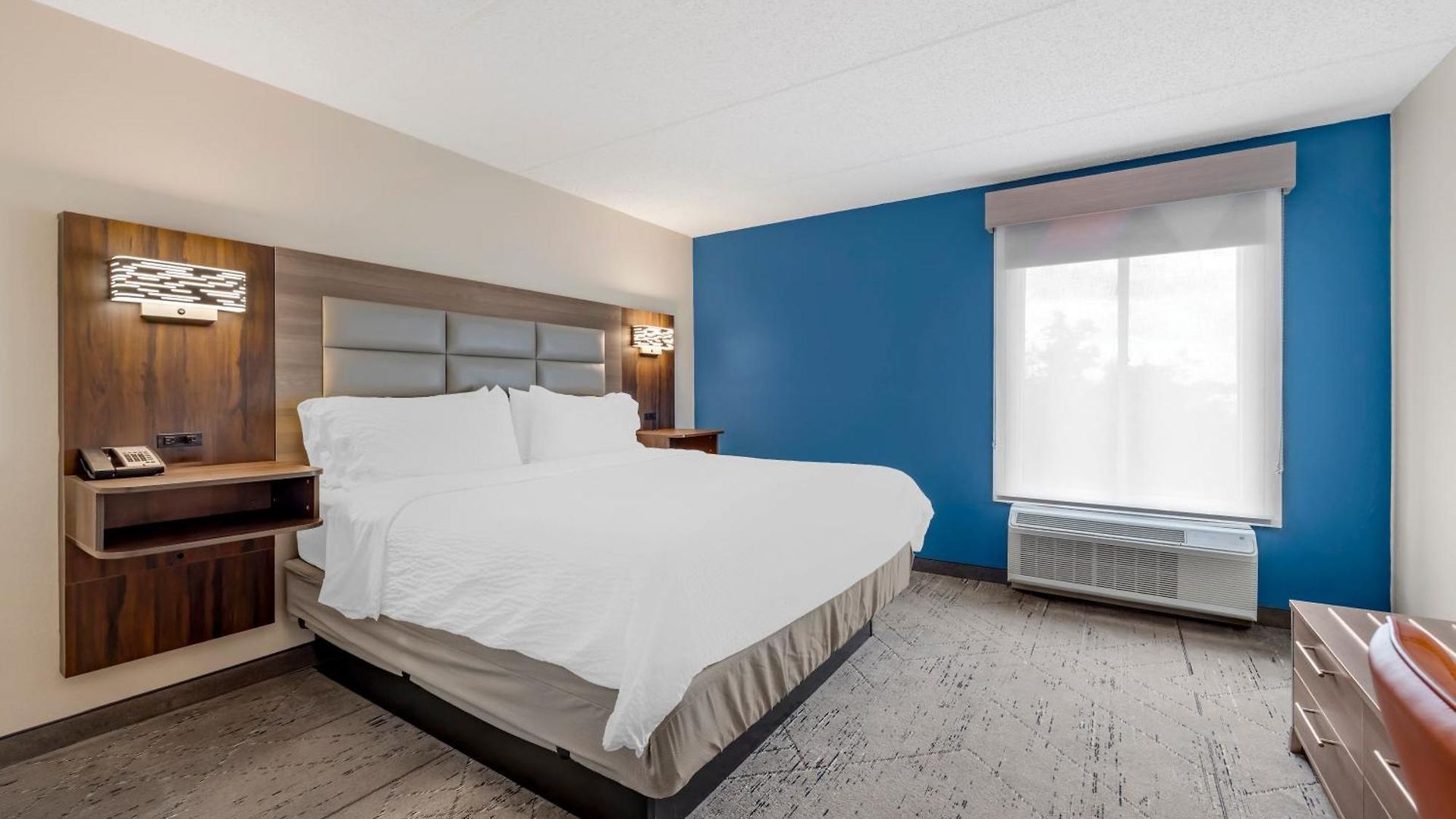 Hotel Express & Southeast - Antioch By Ihg 3*