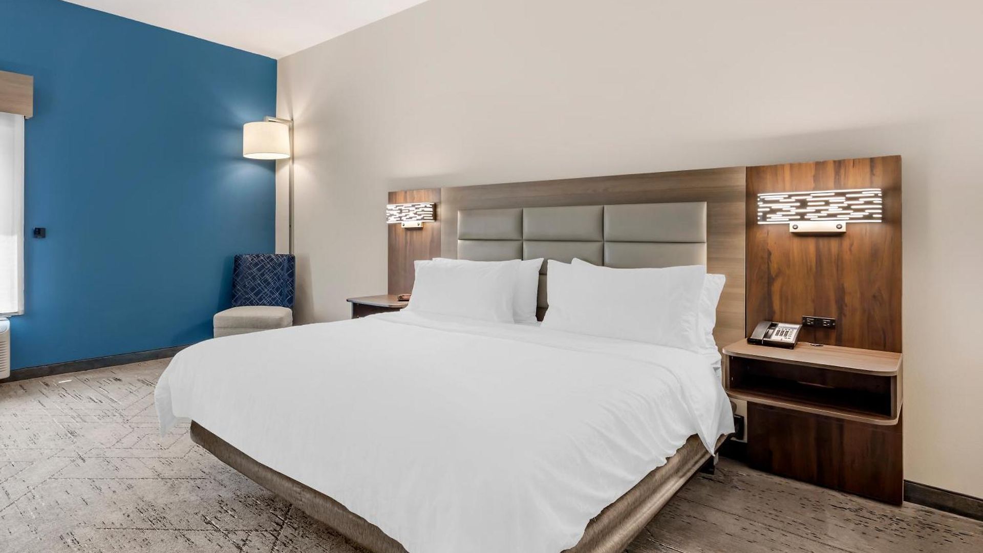 Express & Southeast - Antioch By Ihg