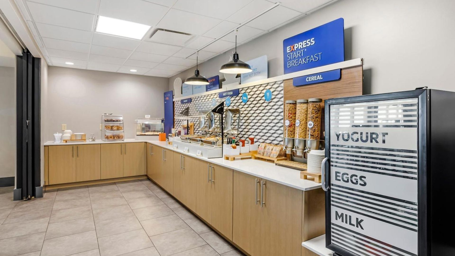 Hotel Express & Southeast - Antioch By Ihg 3*