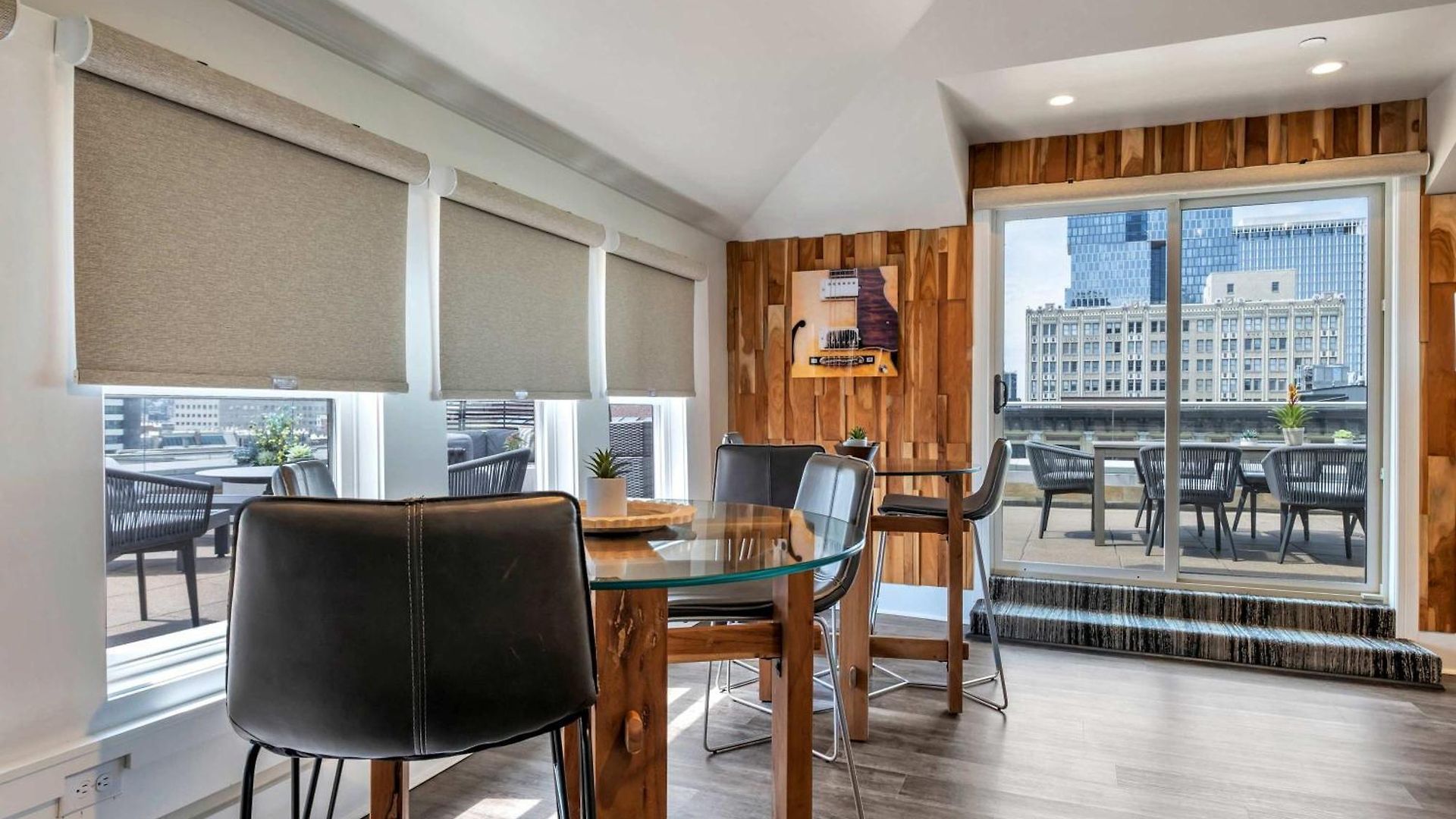 Skyline With Penthouse & Rooftop Deck 6br By Maddox Apartment Nashville