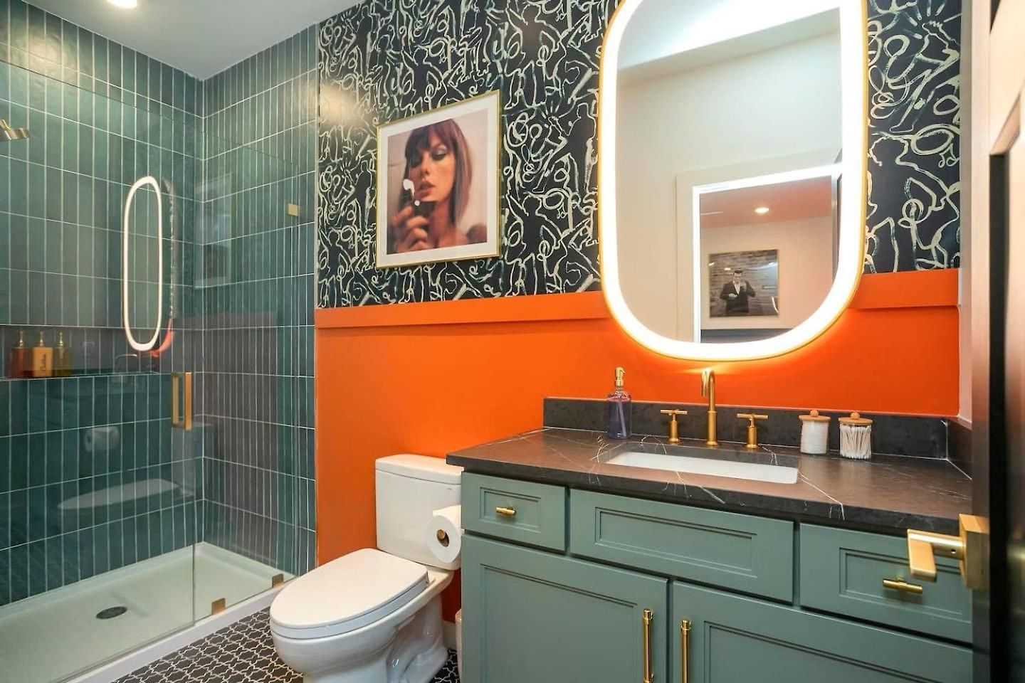 Giddy Up Rooftop Hot Tub, 4 King Suites, Near Dt Holiday home