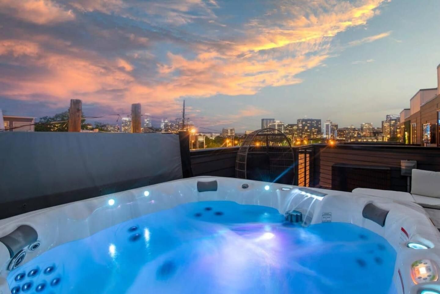 Hot Tub Karaoke Walk To The Gulch * Nashville