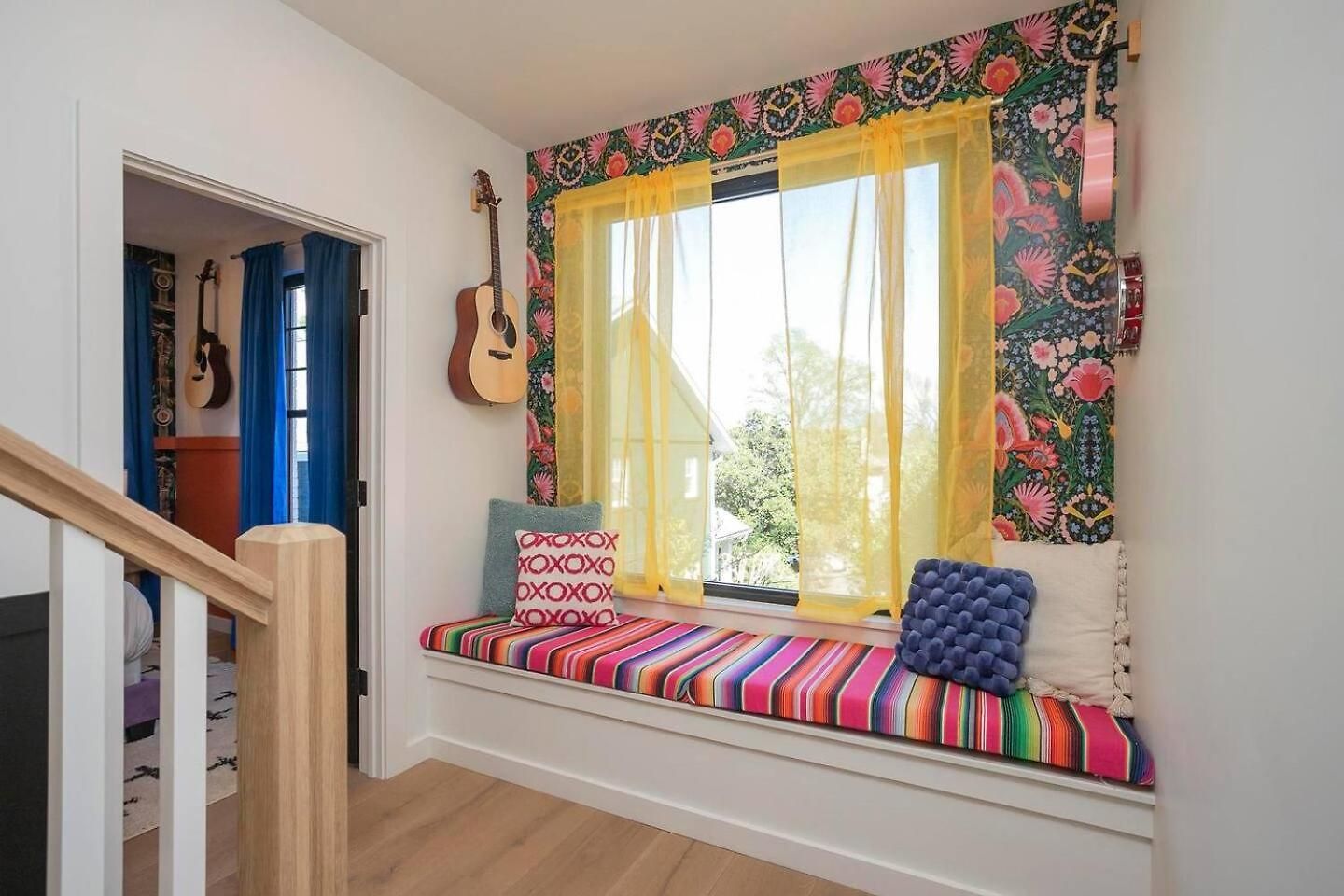 Holiday home Giddy Up Rooftop Hot Tub, 4 King Suites, Near Dt