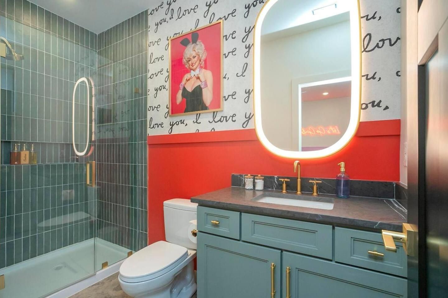 Giddy Up Rooftop Hot Tub, 4 King Suites, Near Dt