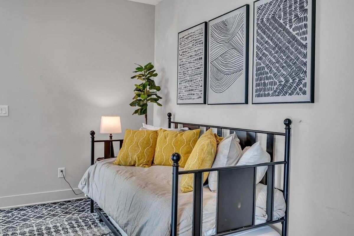 Holiday home Huge Roof Deck With Games 10 Mins To Broadway Nashville
