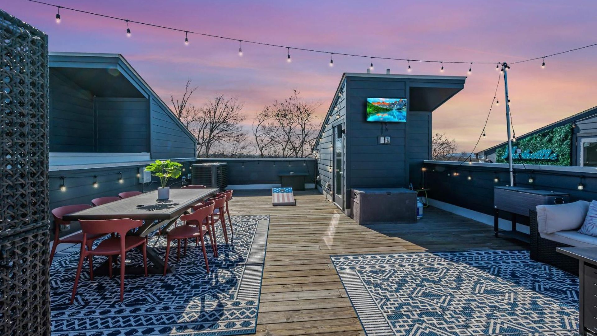 Huge Roof Deck With Games 10 Mins To Broadway Holiday home