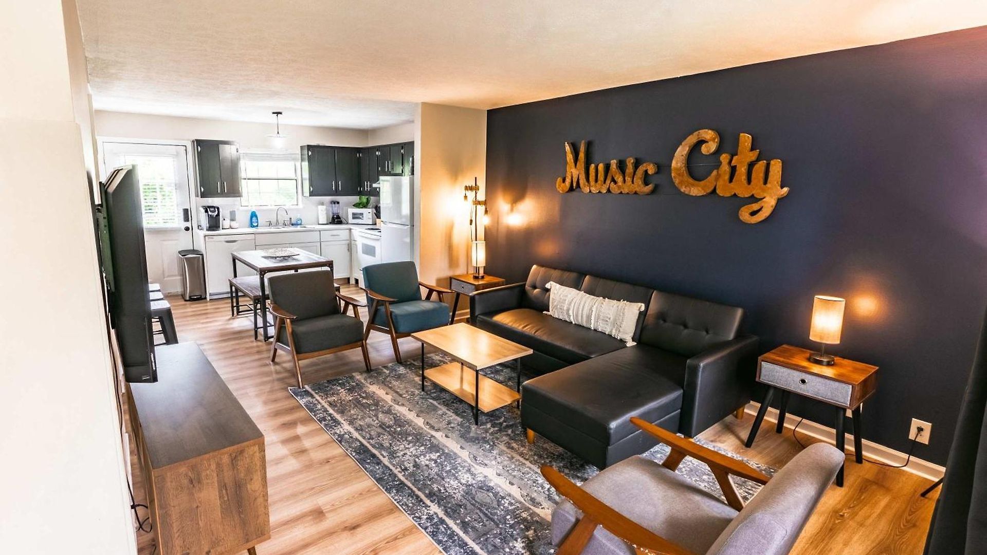 Holiday home East Getaway - Walk To Parks Golf & Music Spots Nashville