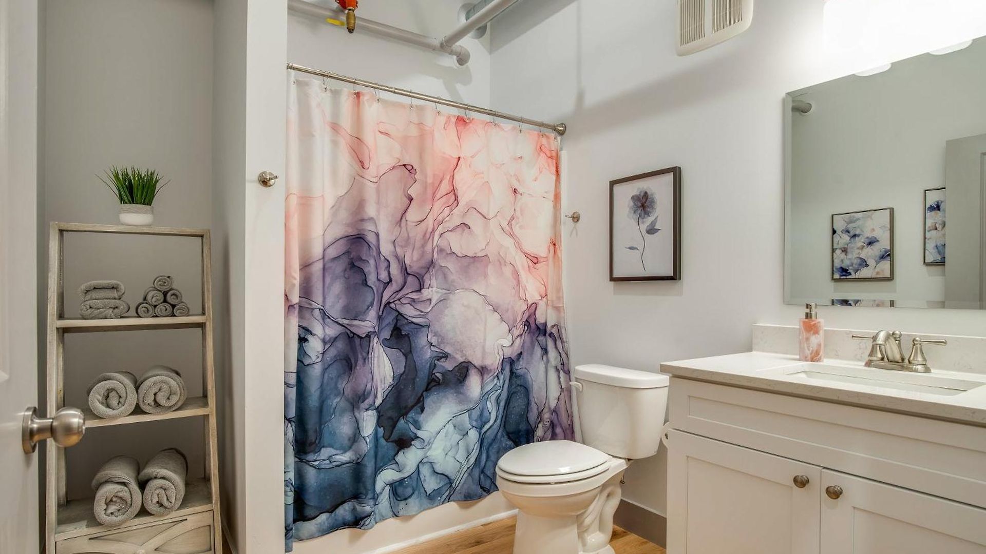 The Majestic Lofts Apartment