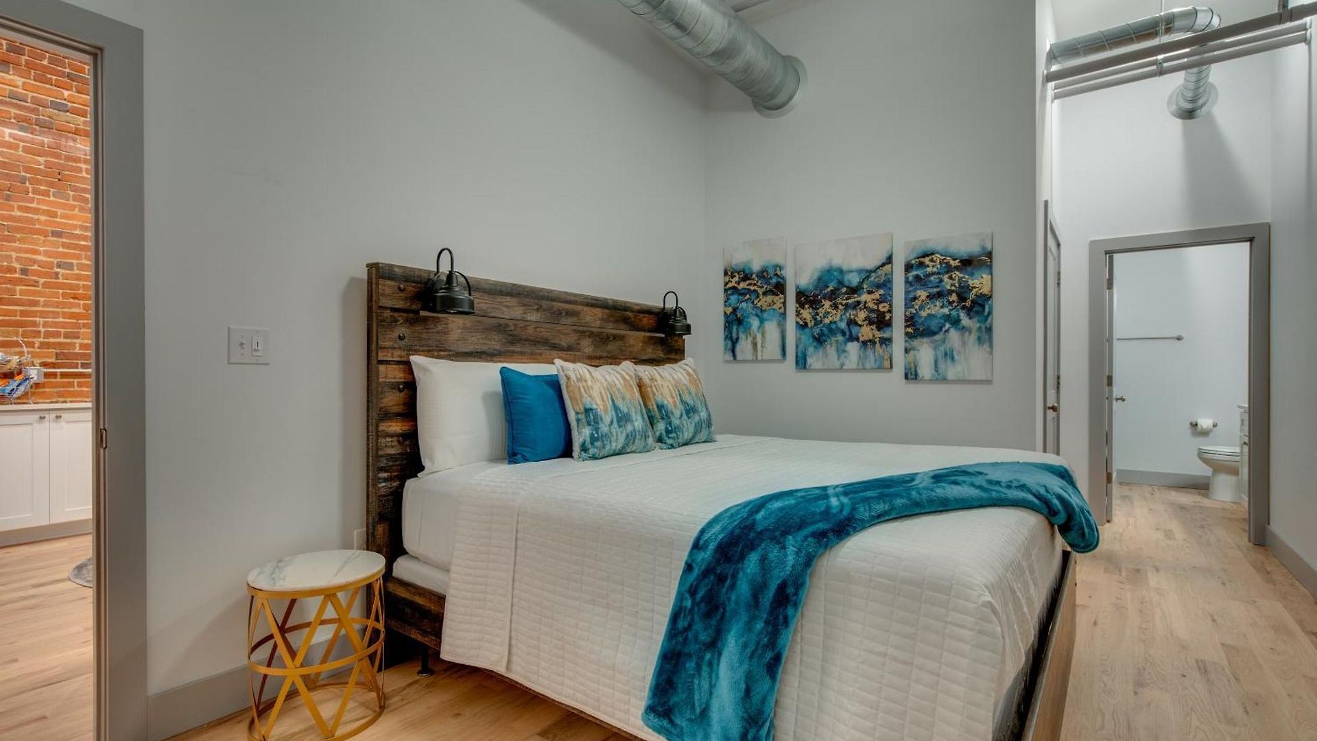 The Majestic Lofts * Nashville