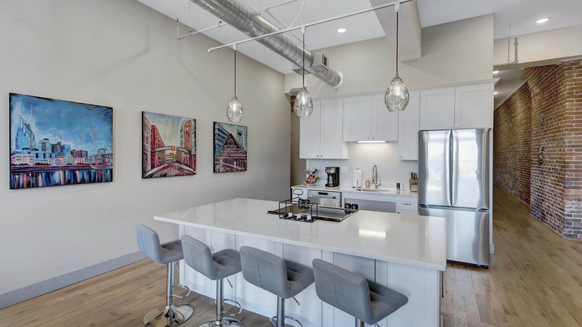 The Majestic Lofts Apartment *