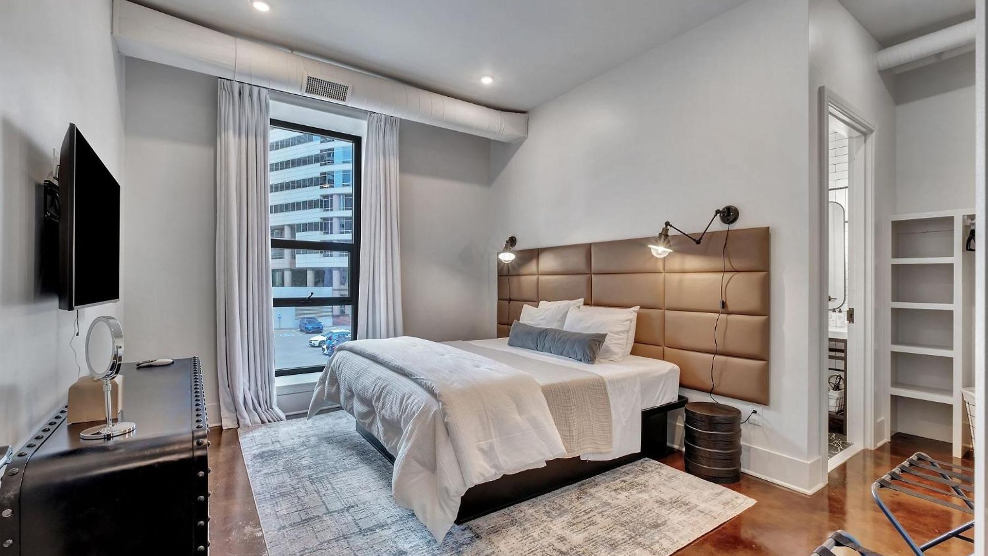 Lower Broadway 4br By Maddox *