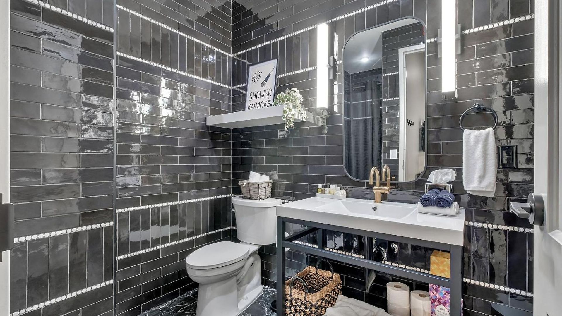 Elvis 4br By Maddox Apartment Nashville