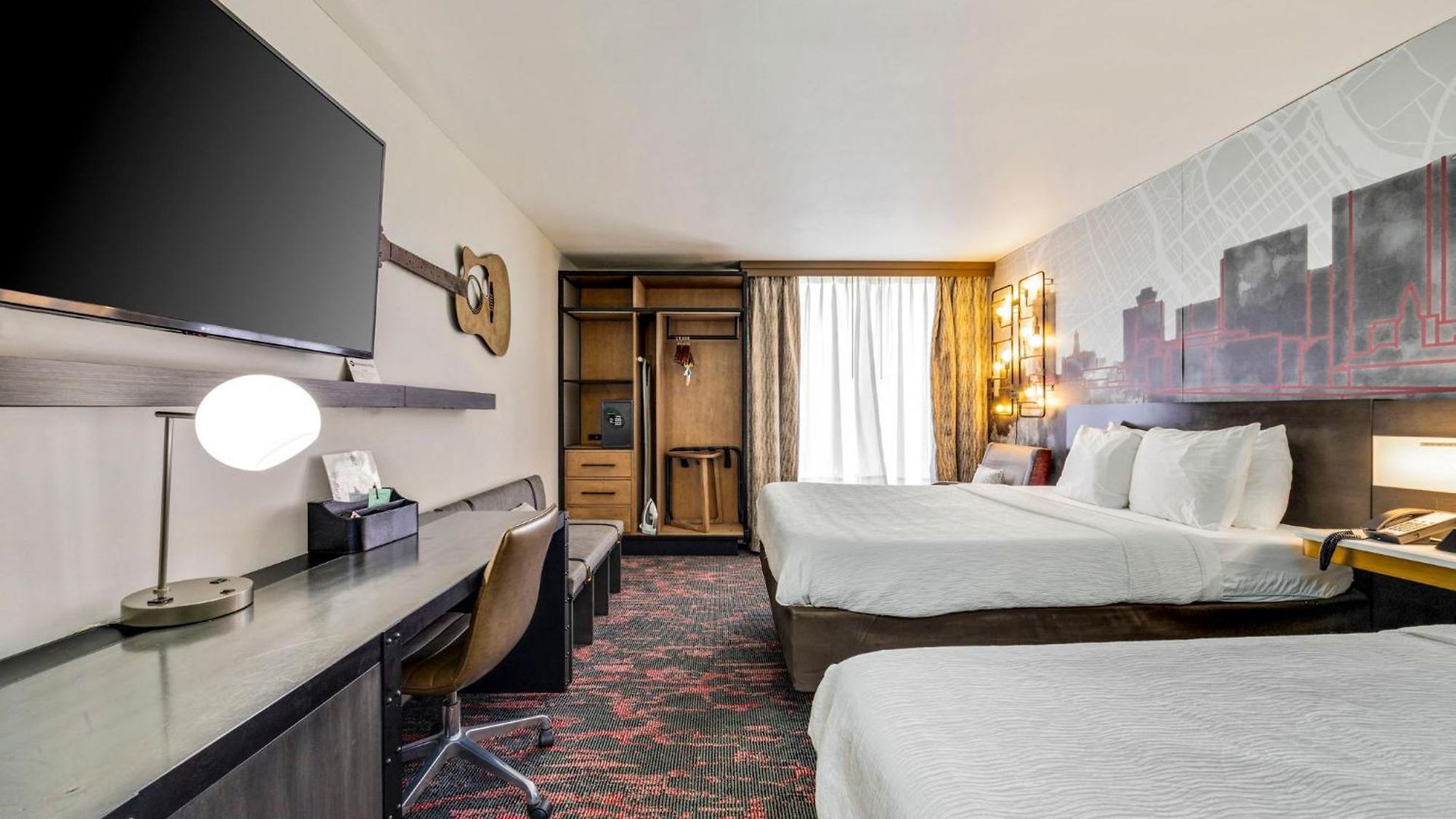 Western Downtown Music Row Hotel 3*