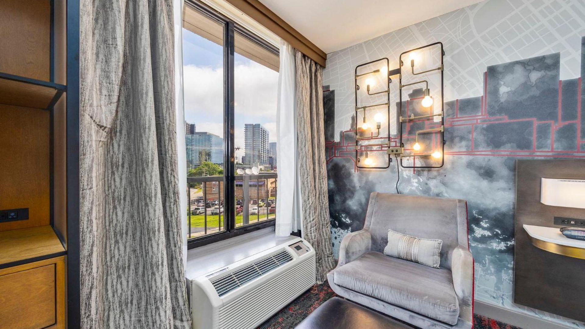 Hotel Western Downtown Music Row 3*