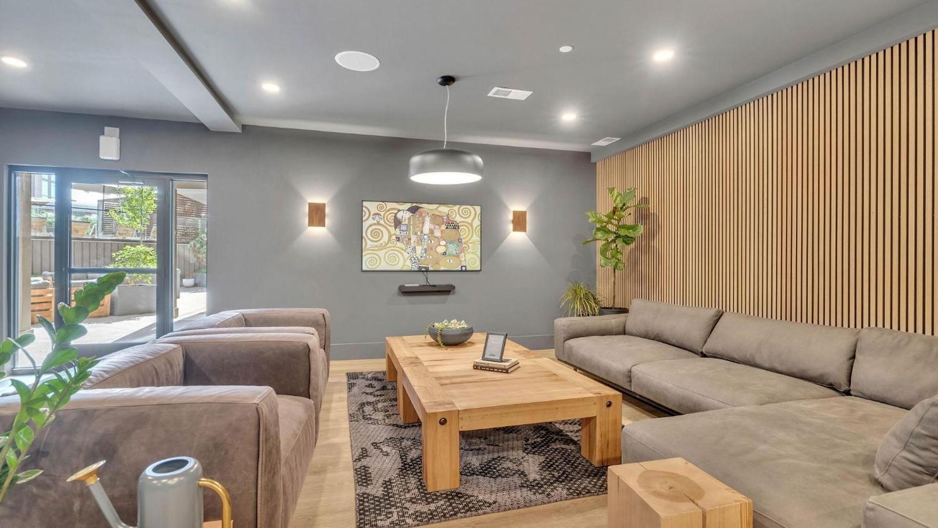 Hyve-retro Modern-full Gym-walk To Broadway * Nashville