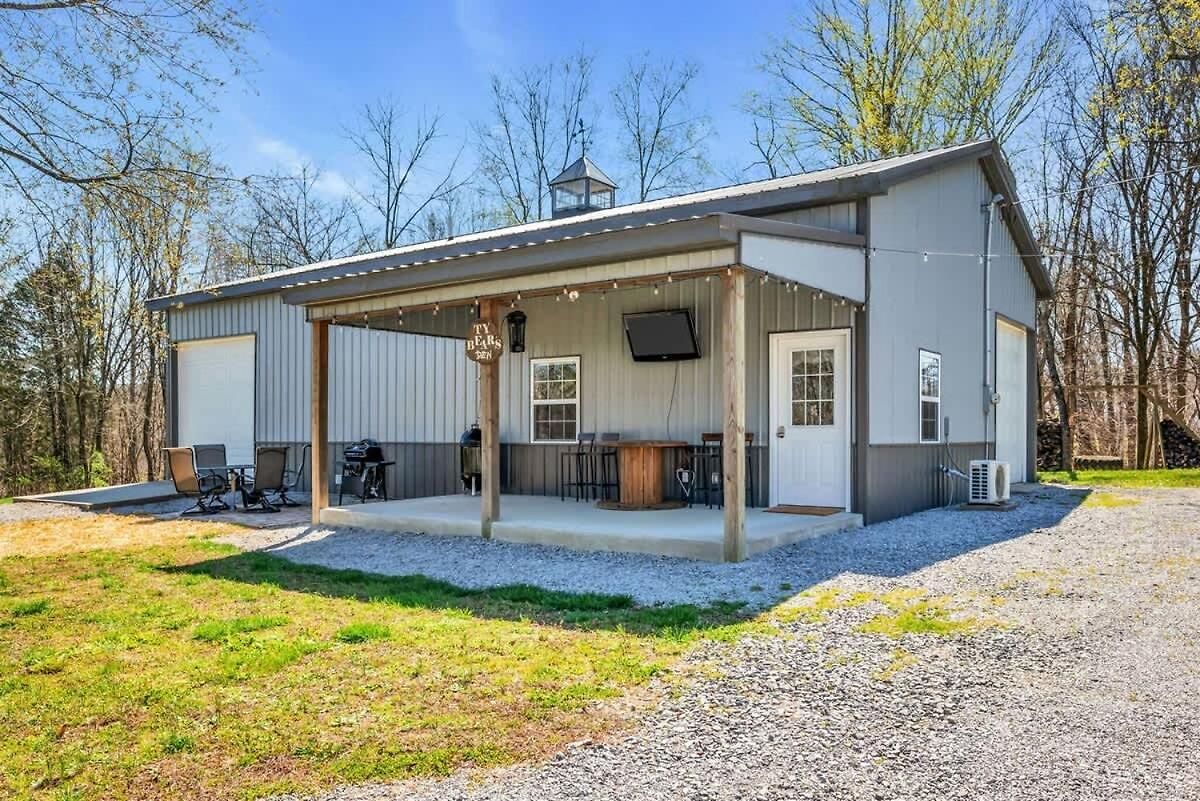 The Den At J-barn - Secluded Retreat Nashville
