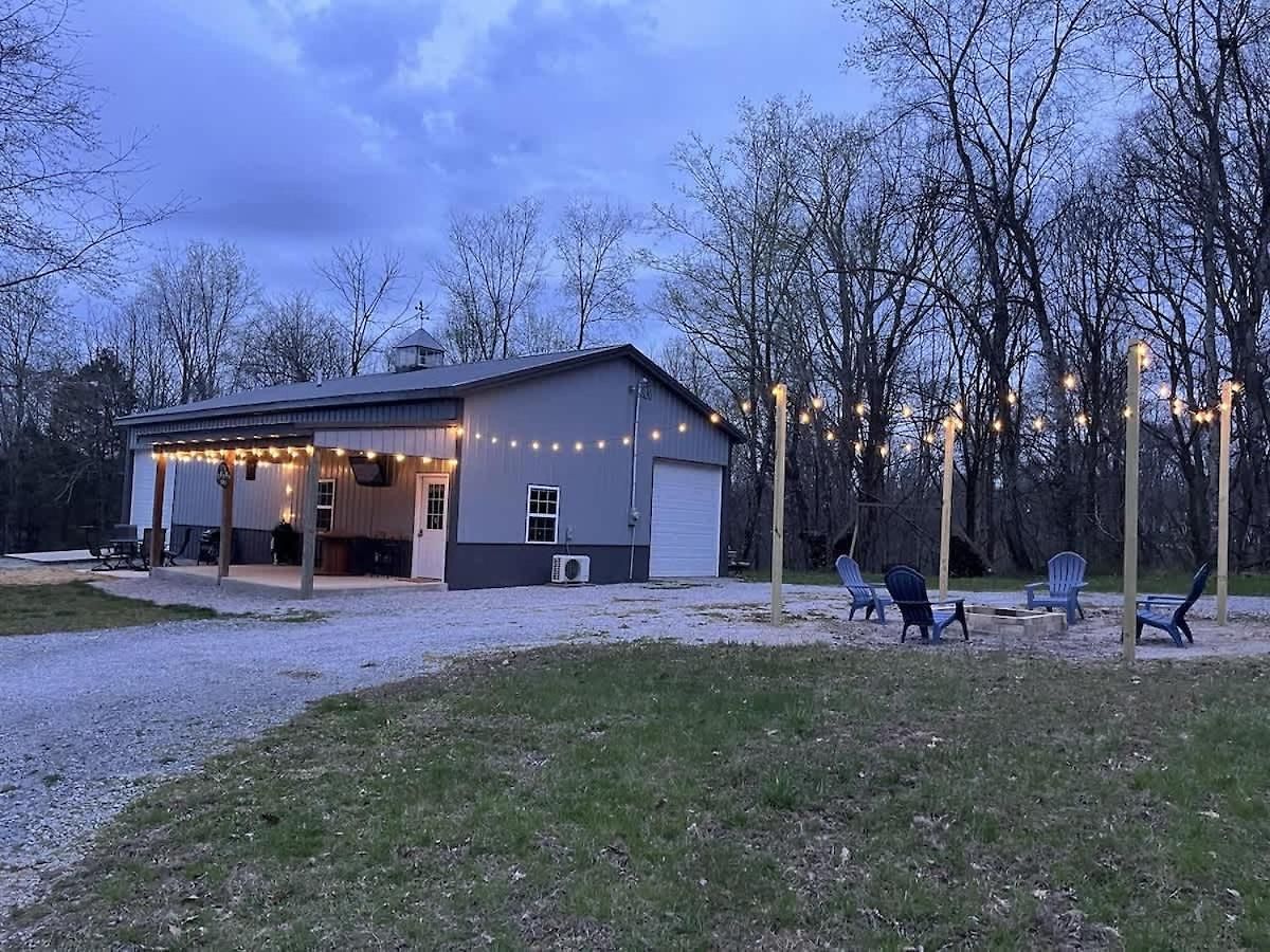 The Den At J-barn - Secluded Retreat Holiday home