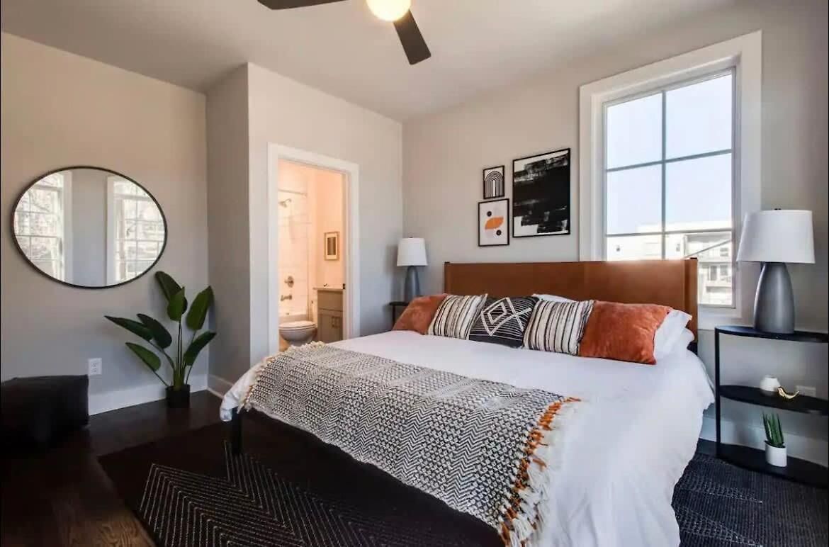 West End Dreams-2 Homes-6 Mins To Broadway