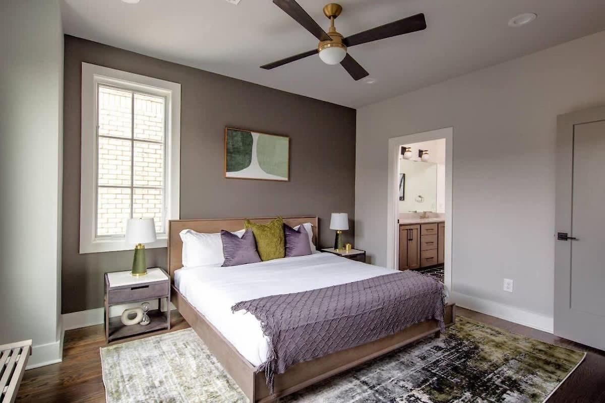 West End Luxe - Outdoor Patio And Rooftop Views Holiday home *