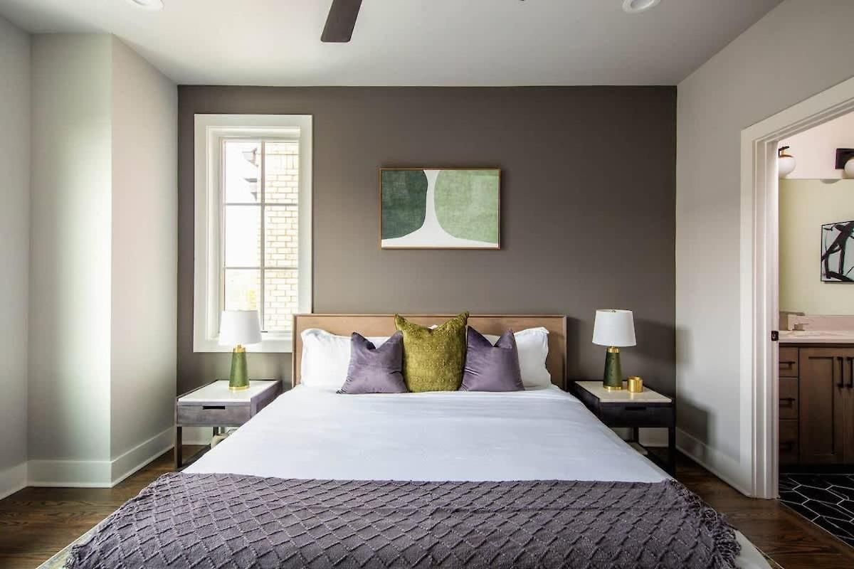 West End Luxe - Outdoor Patio And Rooftop Views Holiday home *