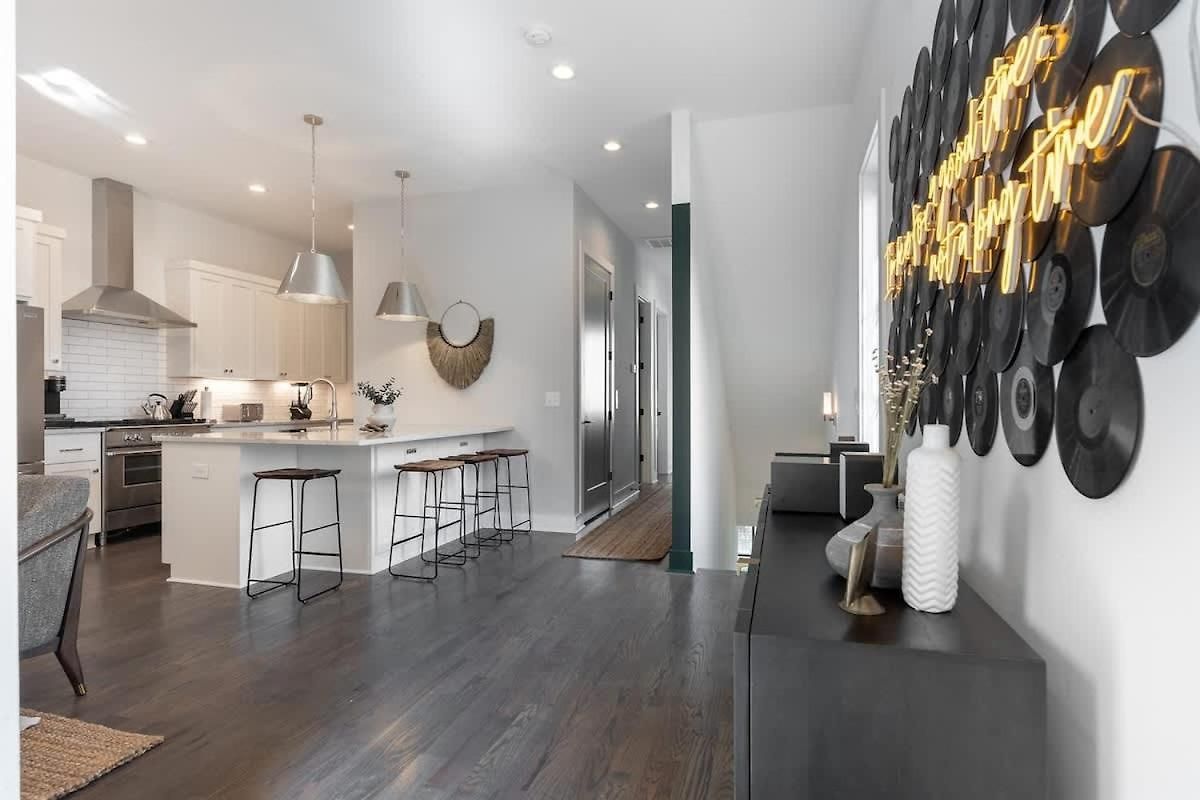 Two Side By Side Homes - Min To Vandy 3min To Bars * Nashville