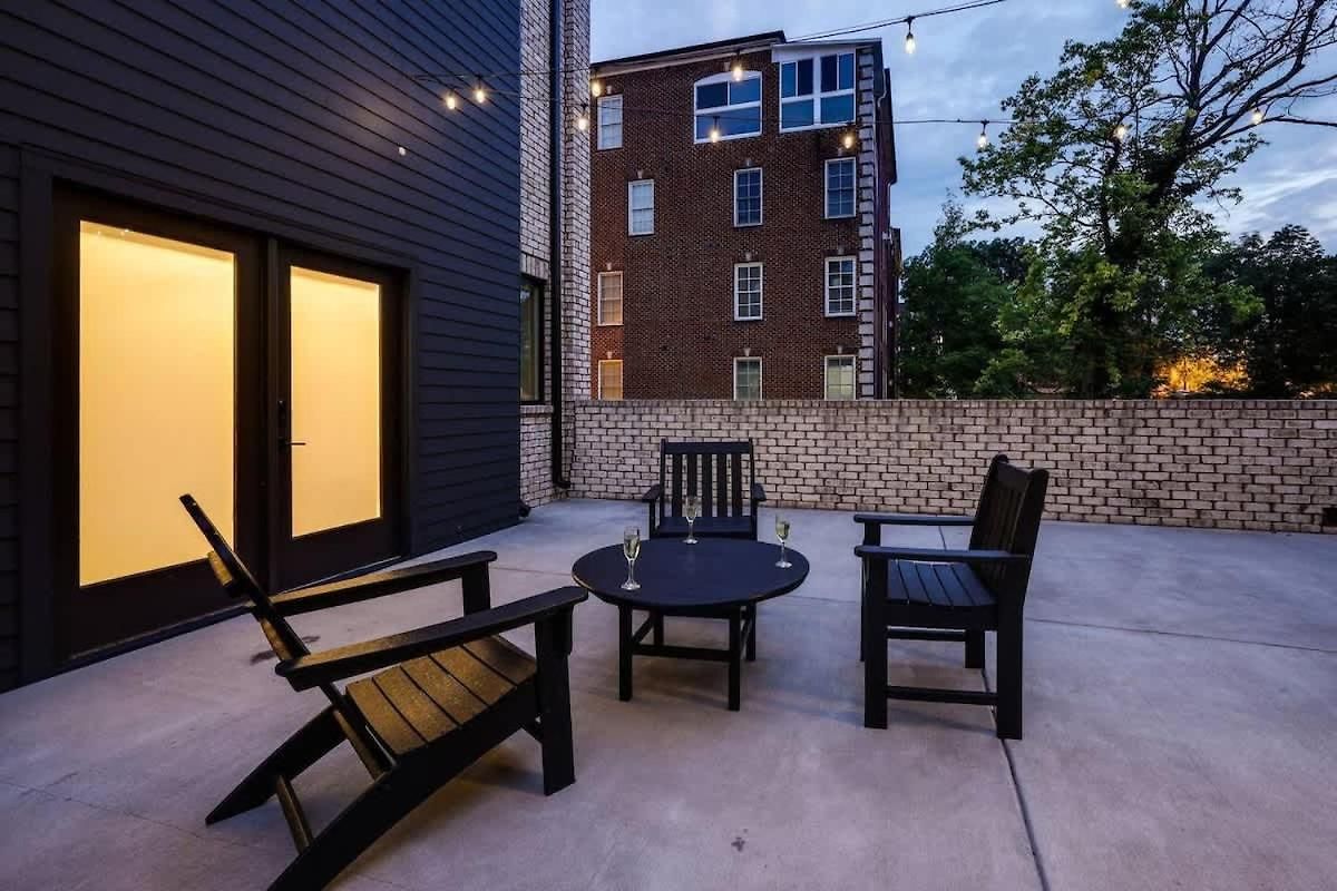 West End Oasis-new Building & Rooftop Views Holiday home