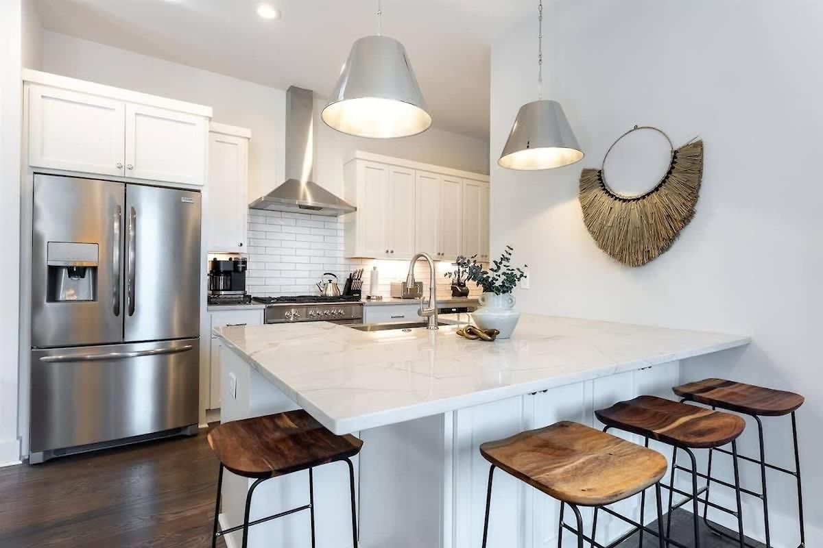 Whiskey In A Wine Glass-country Inspired Nash Holiday home Nashville