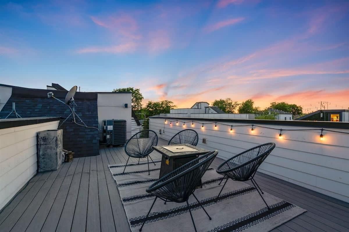 Haven With Gorgeous Skyline Views Holiday home *