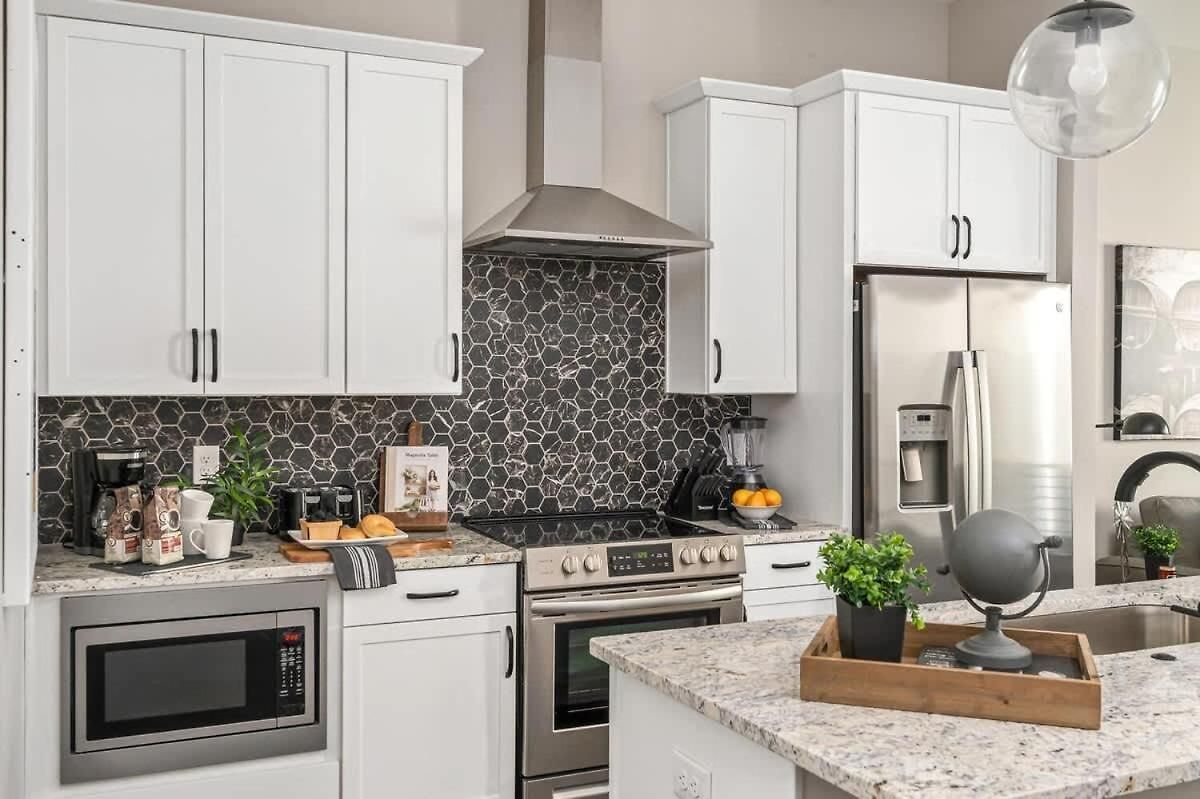Brand New Side By Side Homes - Sleeps 24 Guests * Nashville