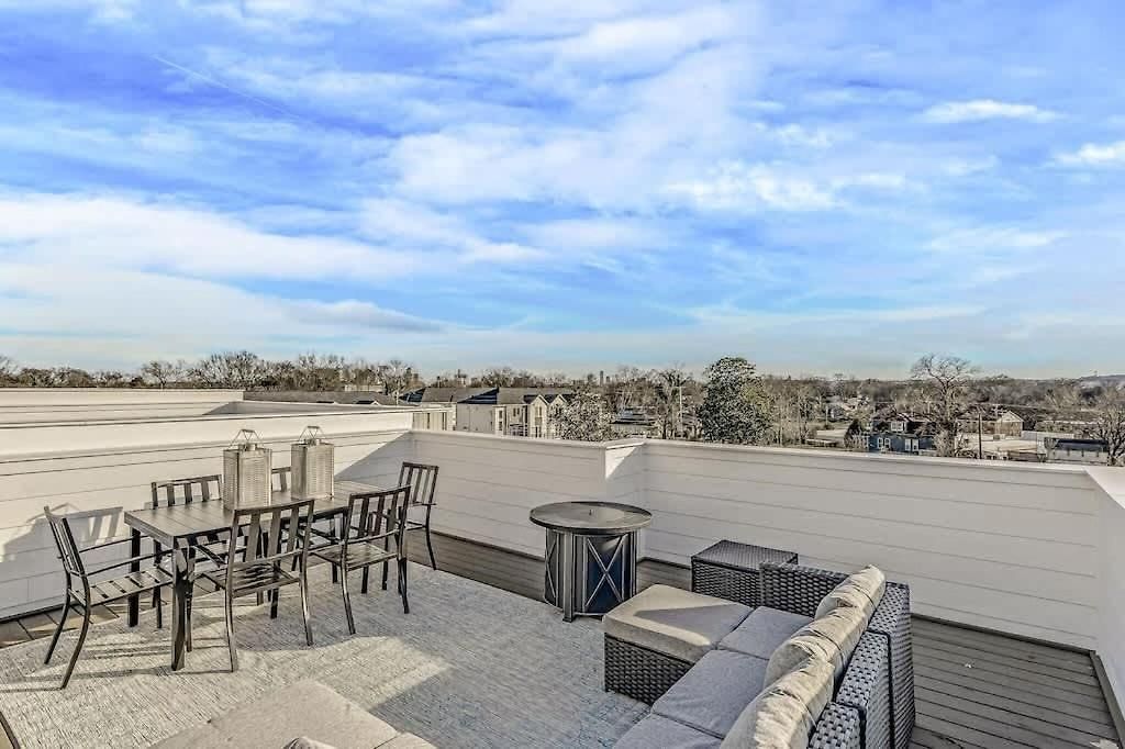 Spacious Nash For 12 Near Broadway Holiday home