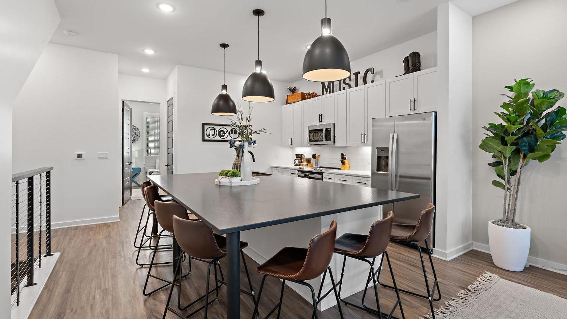 Charmer - Private Rooftop - Sleeps 14 Nashville