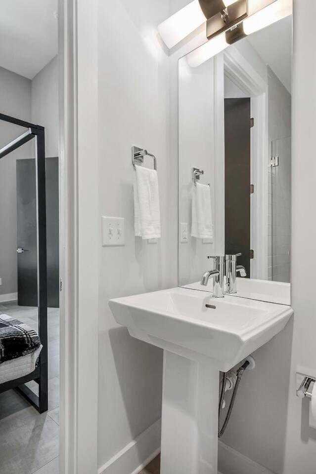 Two Large Homes Minutes To Downtown * Nashville
